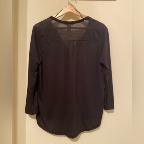 H&M shirt - Picture 2 of 4